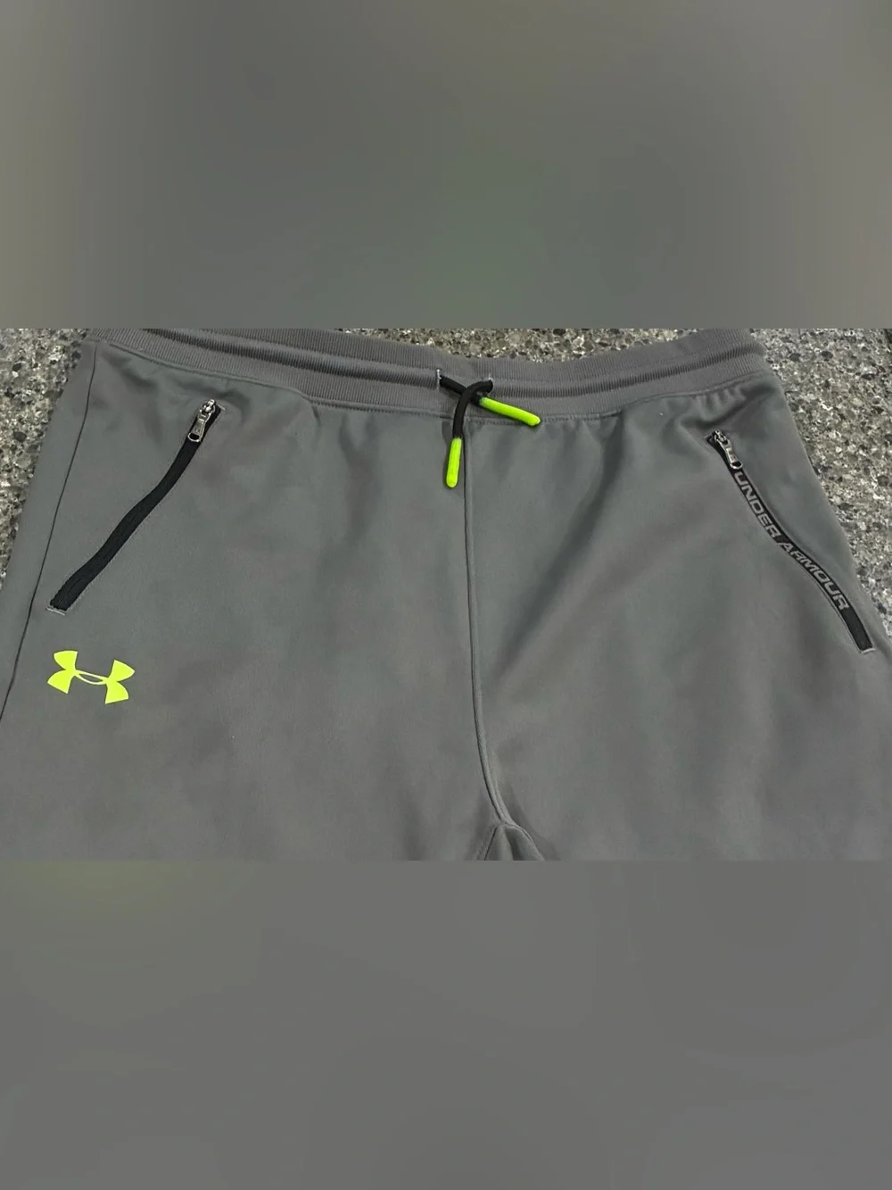Boys UNDER ARMOUR/NIKE/ADIDAS Jogger Sweatpants..Sweatshirts & Shirt Lot, sz XL